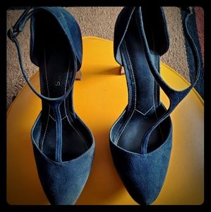 Charles David navy blue suede T-strap pumps.